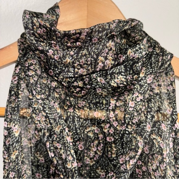 Elan Black Paisley Women's Top - Picture 3 of 5